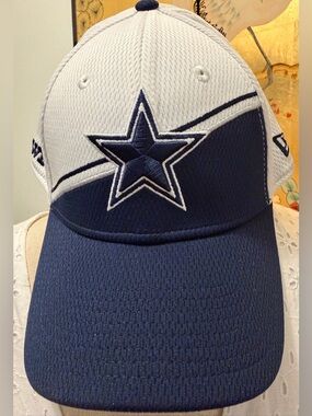 39 Thirty Dallas White Blue NFL Embroidered Shield Cap